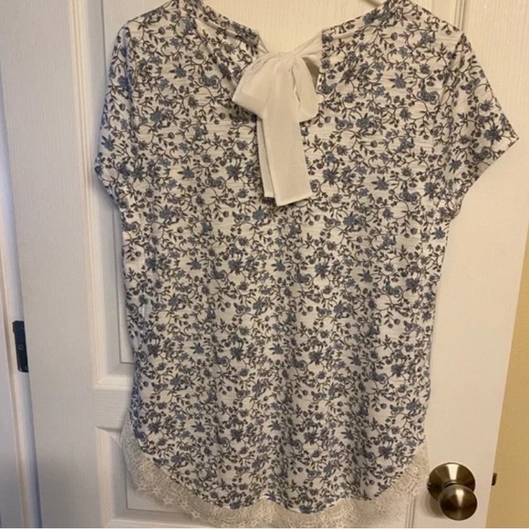 LC Lauren Conrad Bow Back Shirttail Tunic - Picture 3 of 5